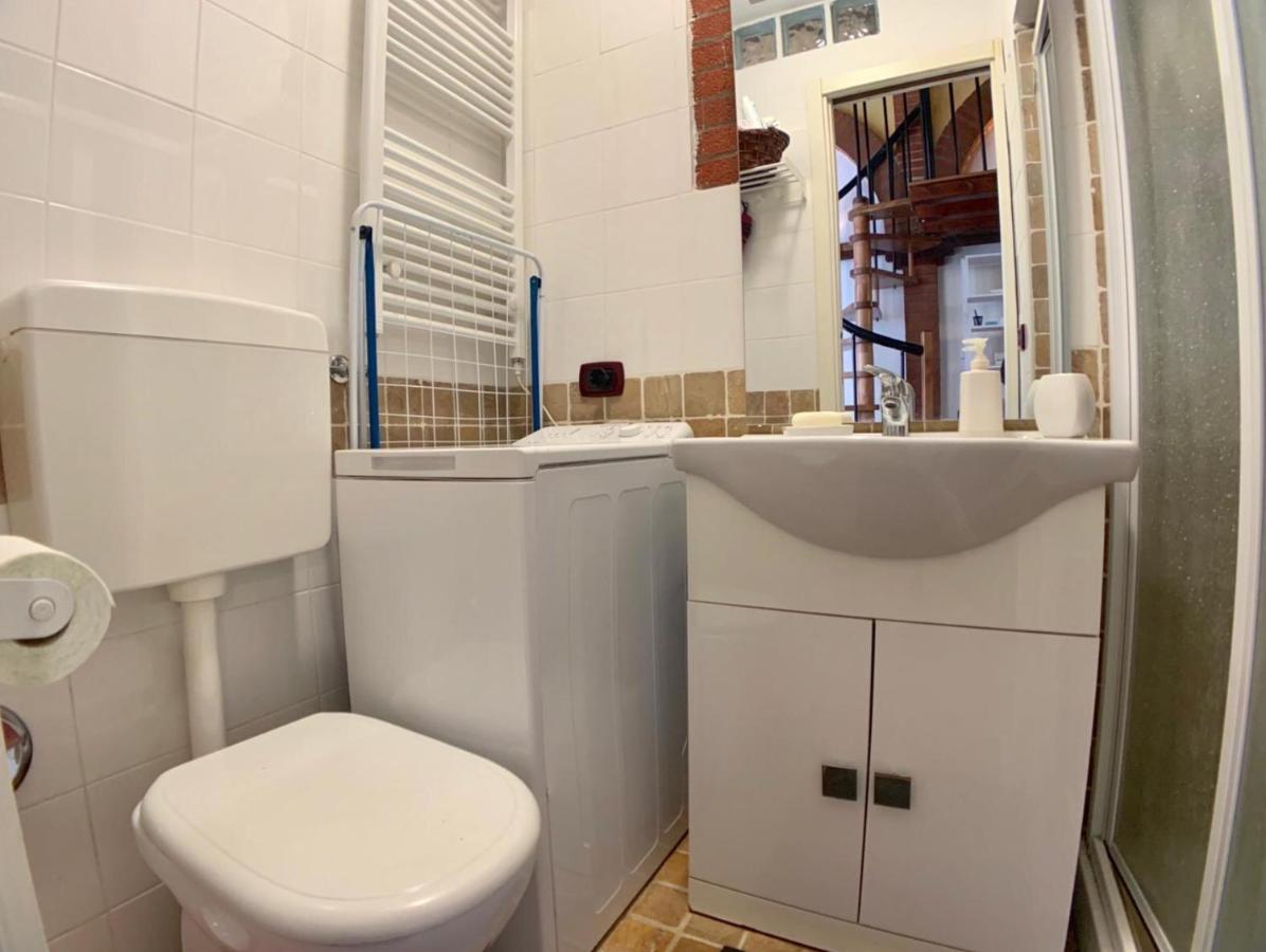Flat Nirmala Studio-Shop Apartment Milan Luaran gambar
